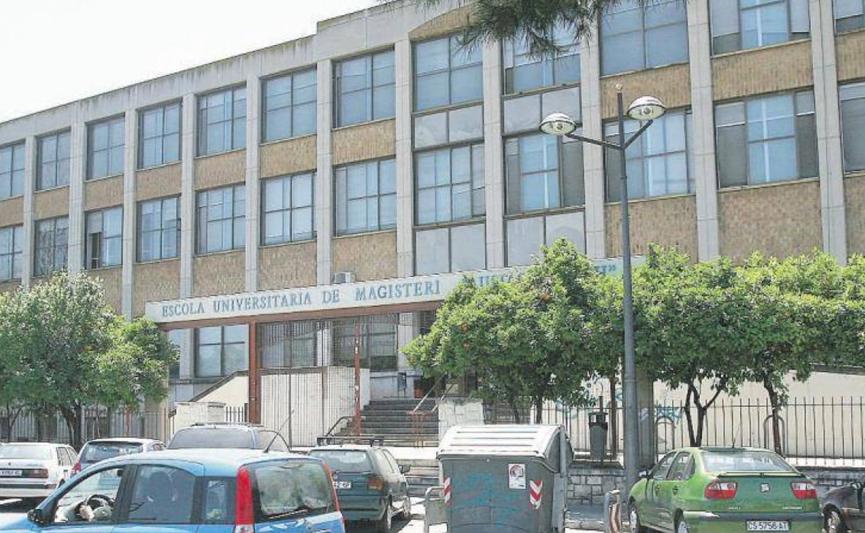 Edificio de la antigua Facultad de Magisterio