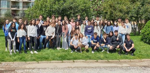 Mejor colegio selectividad PAU 2022. La Devesa School de Carlet, entre los 20 mejores centros de la Comunitat en la selectividad