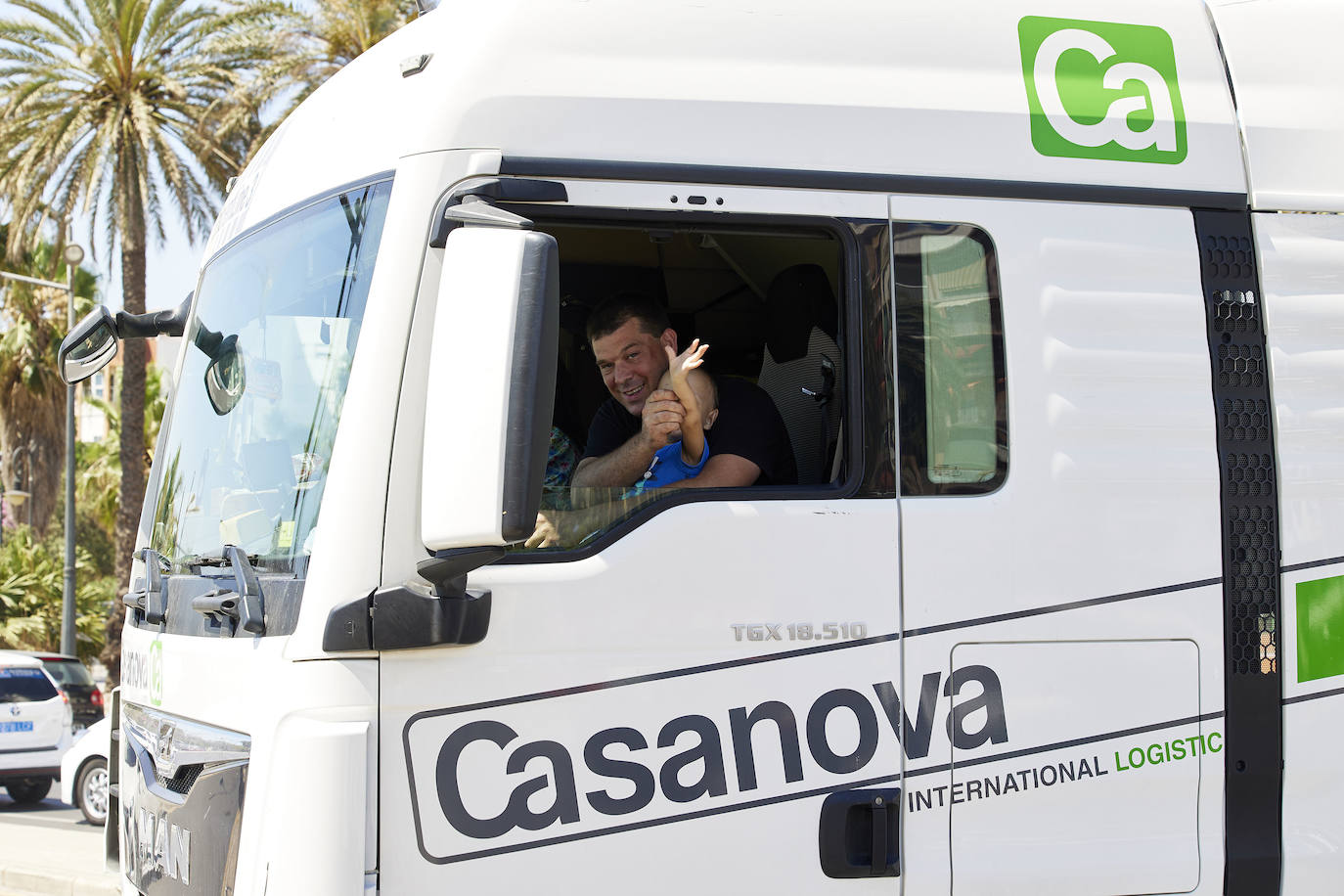 Fotos: Los camioneros valencianos honran a San Cristobal