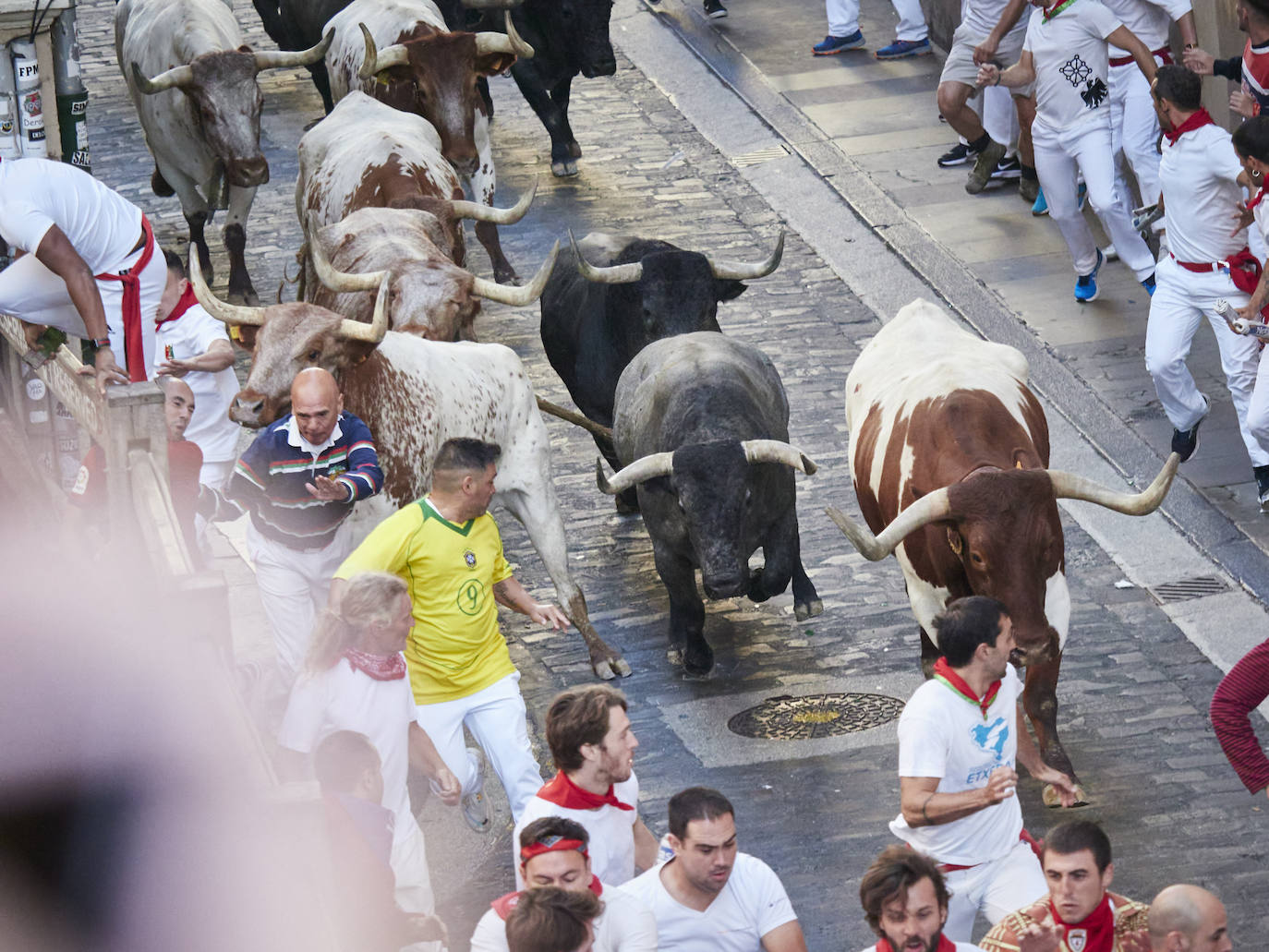 Fotos: Las fotos más espectaculares del tercer encierro de los Sanfermines 2022