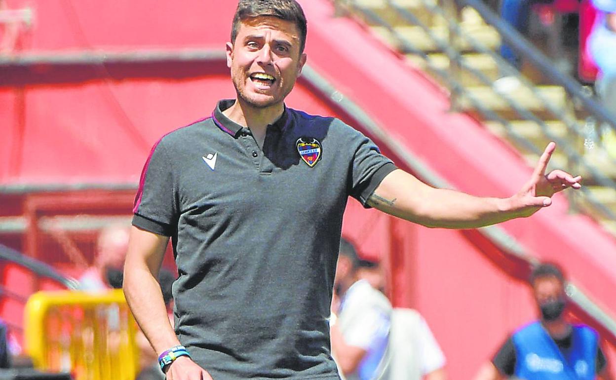 Levante UD | Alessio Lisci: «No tengo duda, el Levante estará entre los dos primeros»