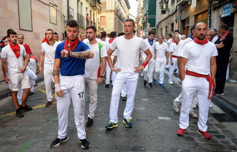 Fotos: Así ha sido el sexto encierro de San Fermín