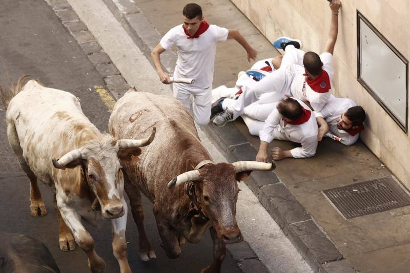 Fotos: Así ha sido el sexto encierro de San Fermín