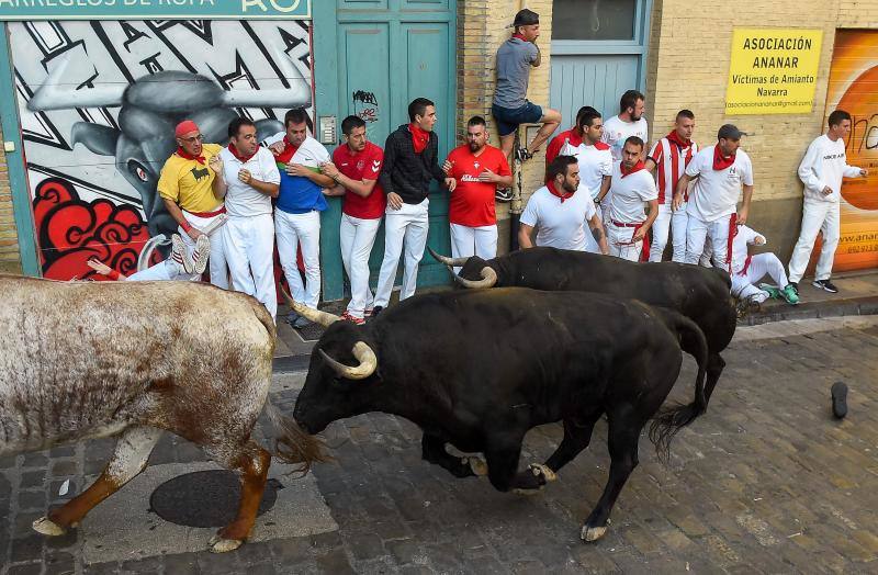 Fotos: Así ha sido el sexto encierro de San Fermín