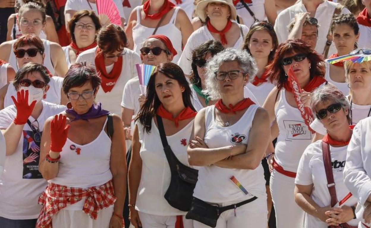 Concentración en la Plaza del Castillo de Pamplona contra las agresiones sexuales. 