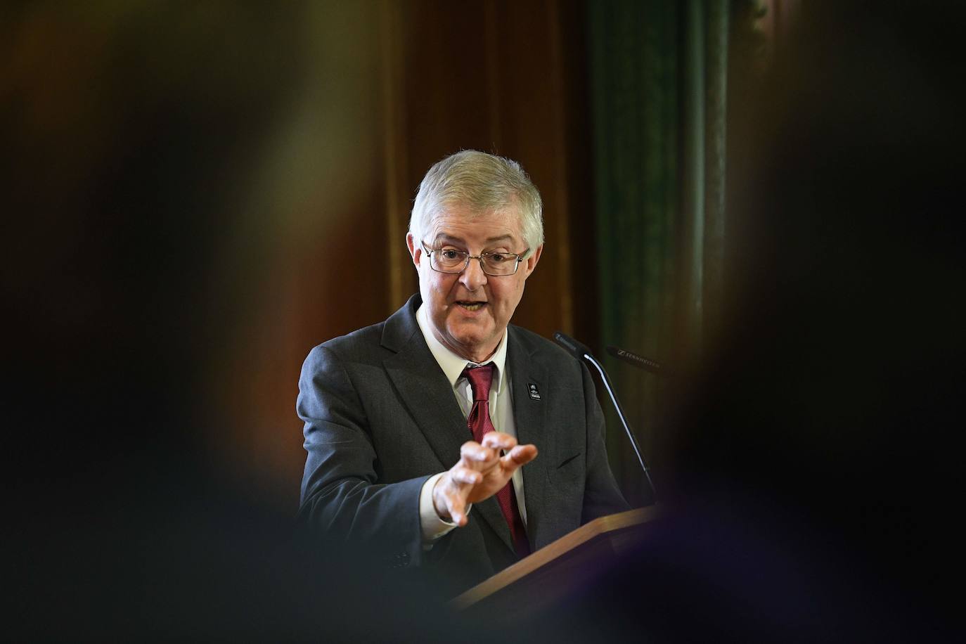 Mark Drakerford, durante una intervención pública. 