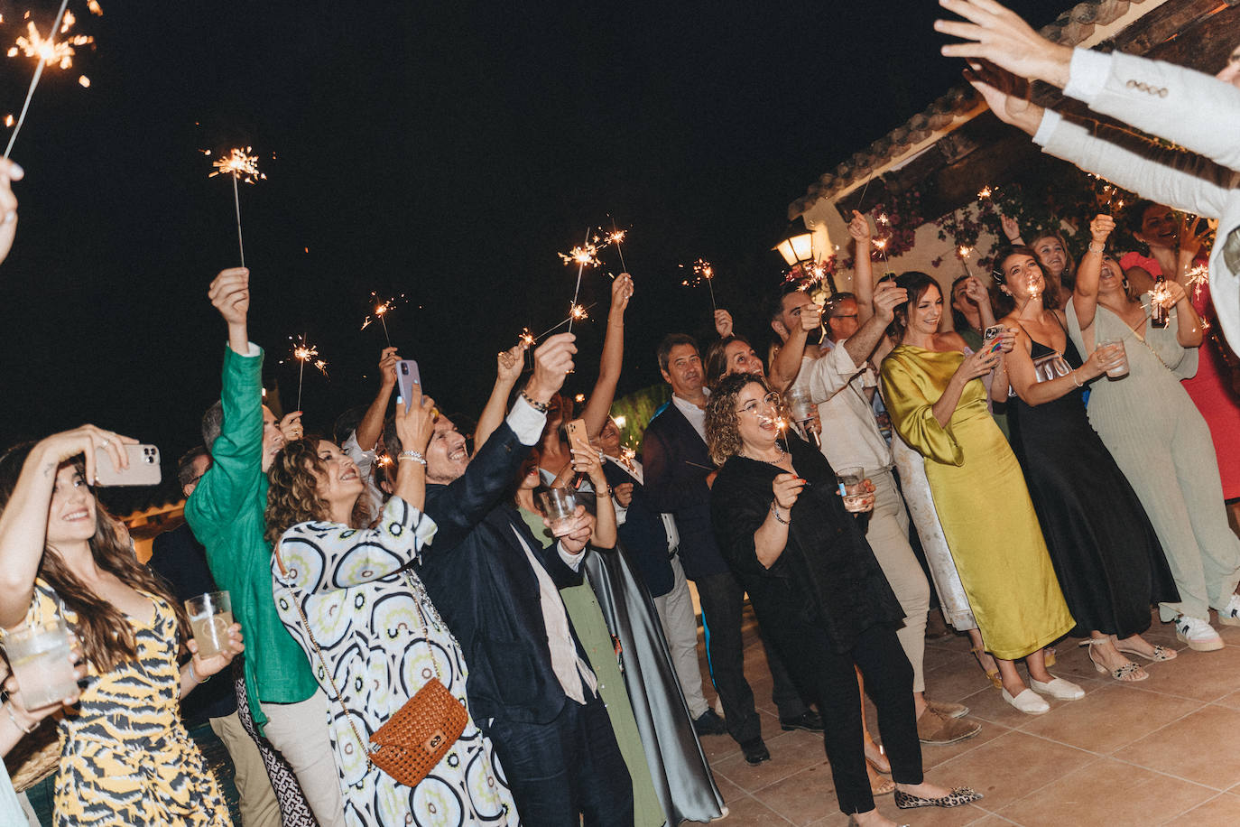 Yago Sanz y Mario Artigues se han casado en una finca en Ontinyent, con 250 invitados como testigos y una celebración para recordar.