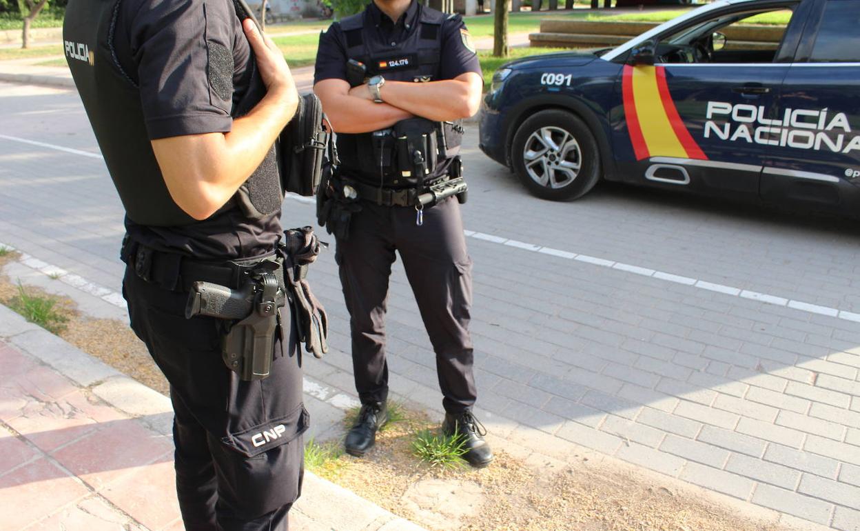 Estafador Valencia | Detenido en Valencia un joven de 19 años por estafar a ancianos haciéndose pasar por el nieto de unos conocidos