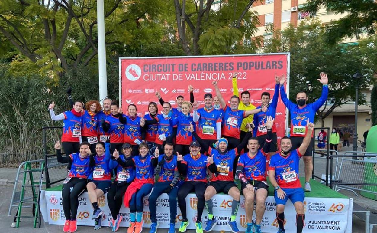 Los miembros del club Xufarunners, tras una carrera. 