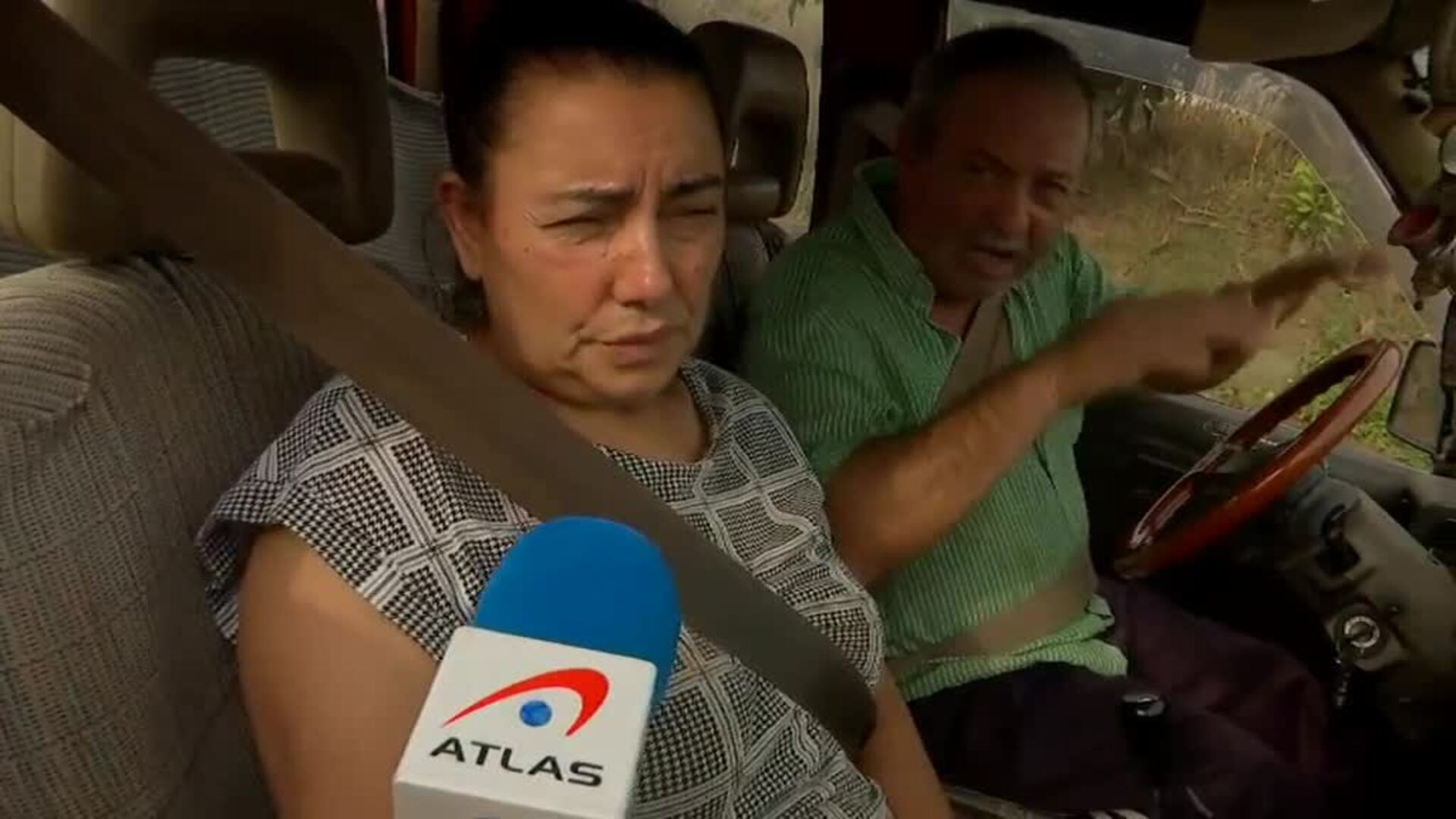 El incendio de Tenerife se adentra en el valle de La Orotava y obliga a desalojar a cientos de personas