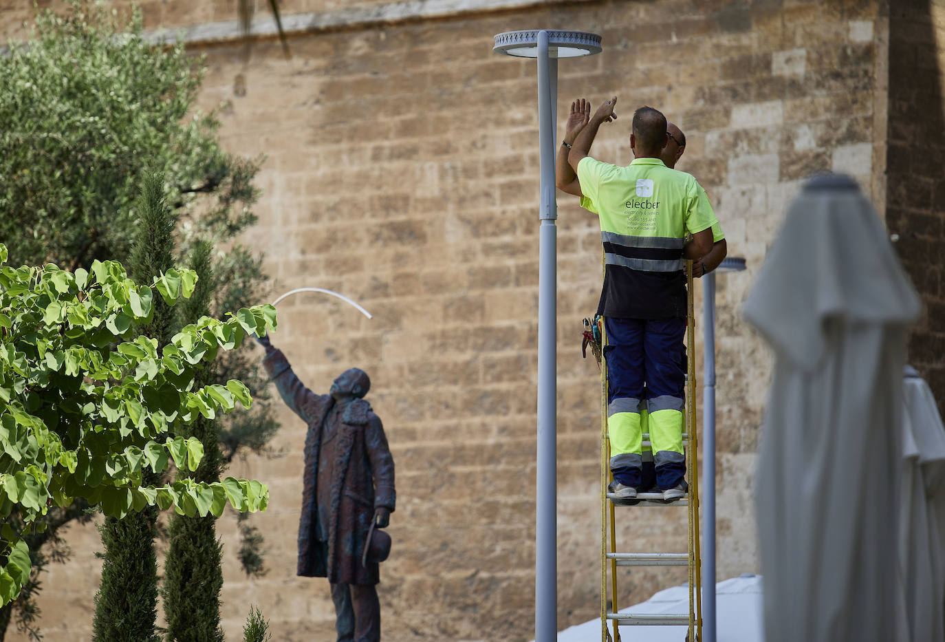 Fotos: Así es la nueva plaza de la Reina de Valencia