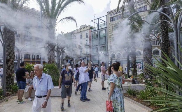 El diseño de la nueva plaza de la Reina divide a los valencianos