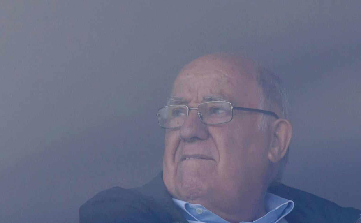 Amancio Ortega. 