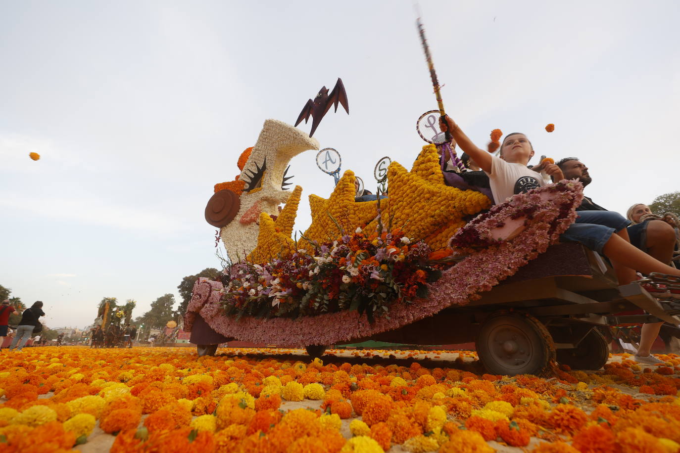 Fotos: La Batalla de Flores pone punto y final a la Feria de Julio