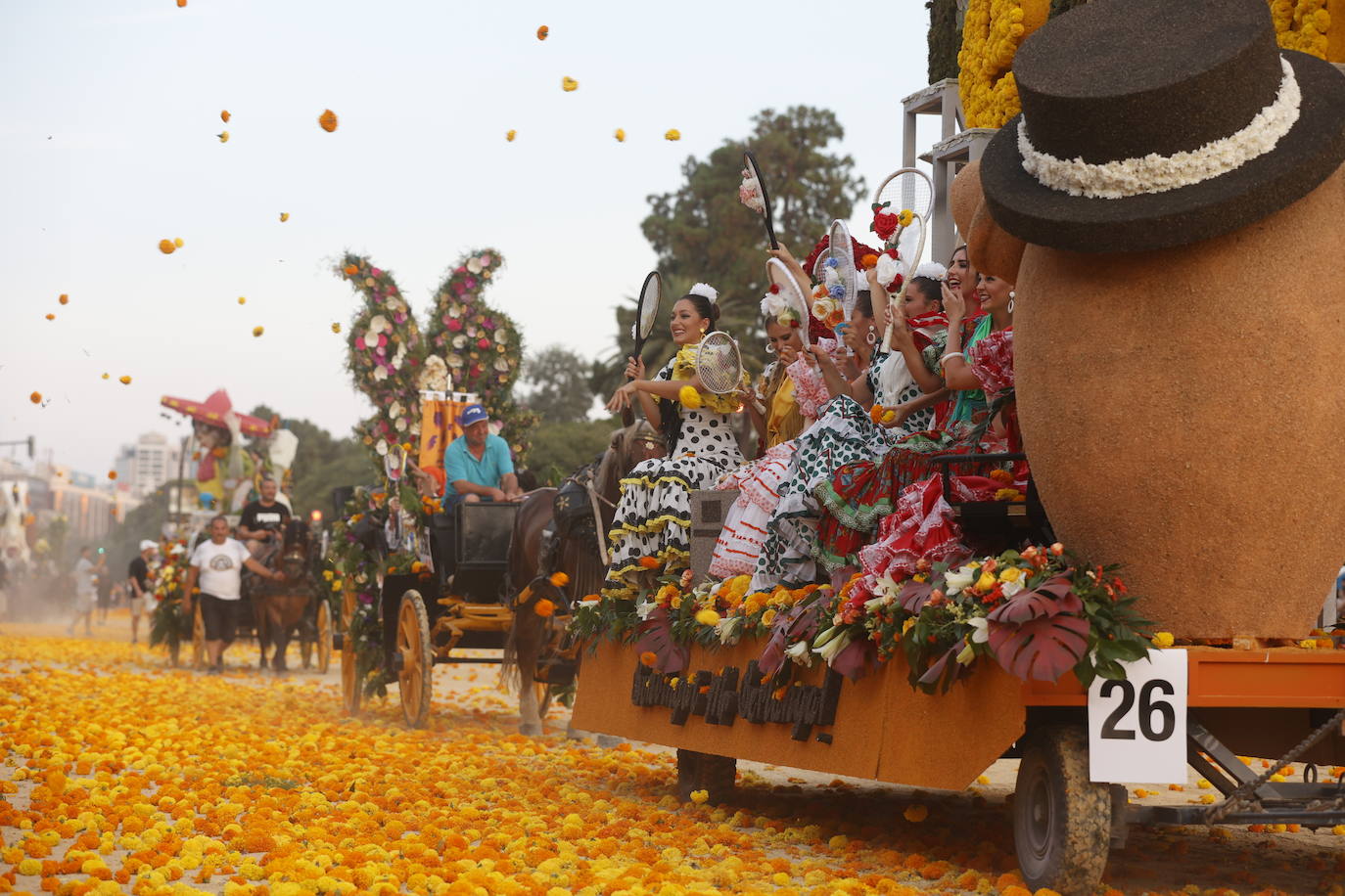 Fotos: La Batalla de Flores pone punto y final a la Feria de Julio