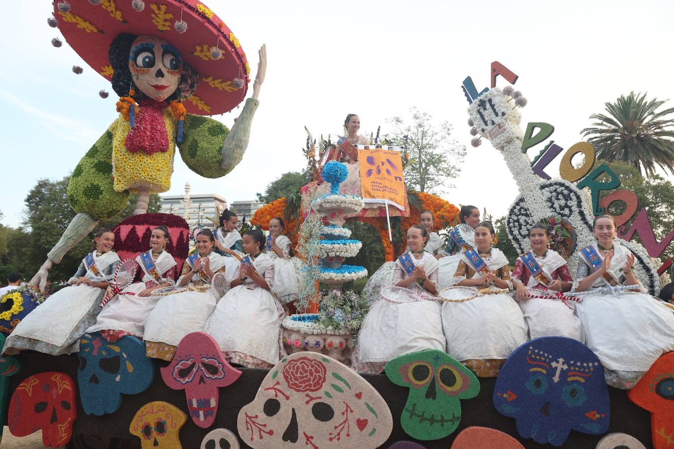 Fotos: La Batalla de Flores pone punto y final a la Feria de Julio