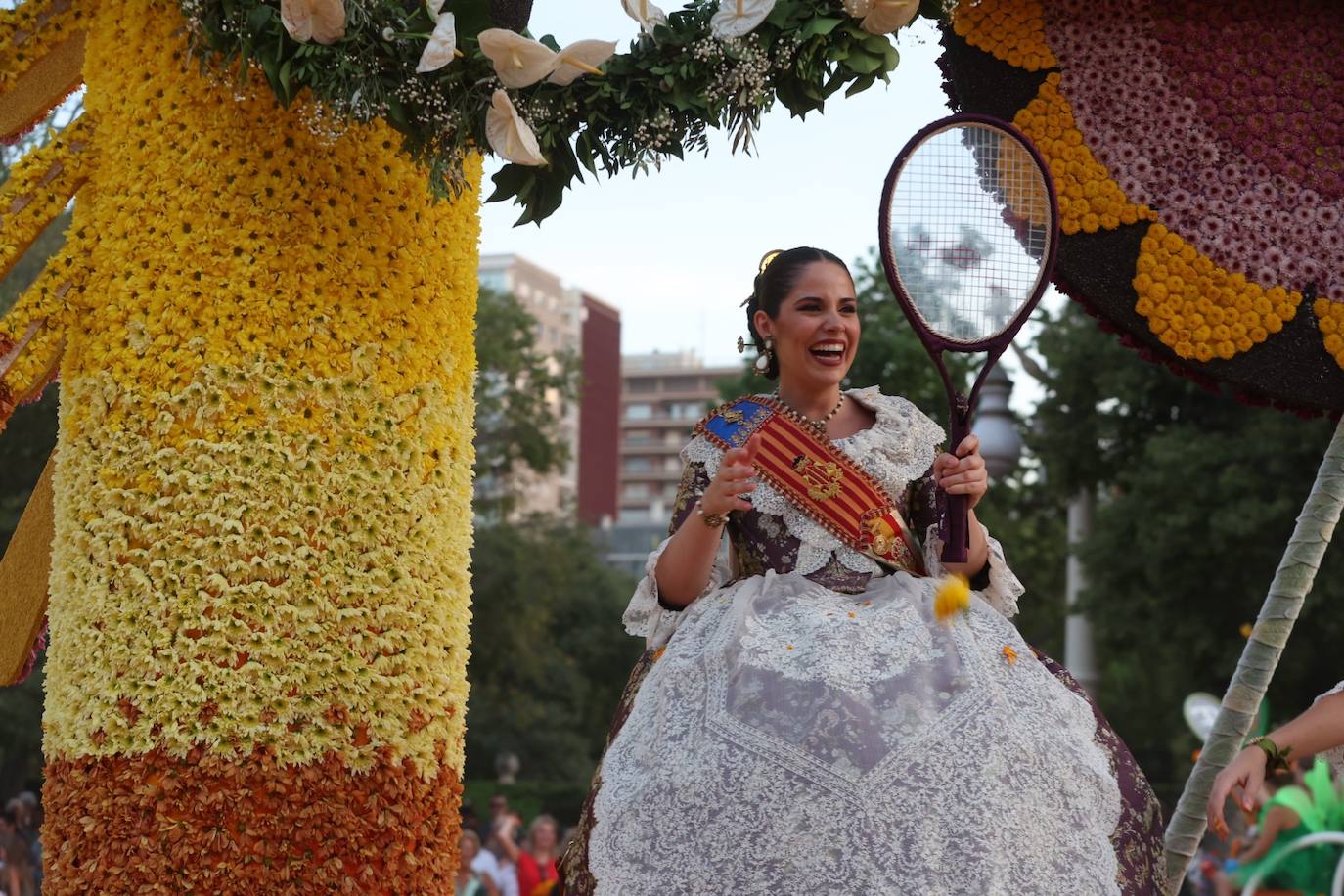 Fotos: La Batalla de Flores pone punto y final a la Feria de Julio