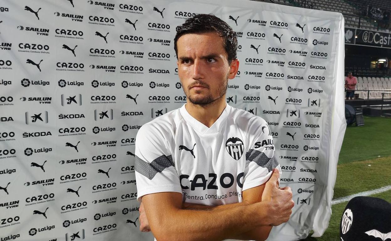 Valencia CF | Guillamón: «Si encajamos goles no es sólo culpa de los defensas»