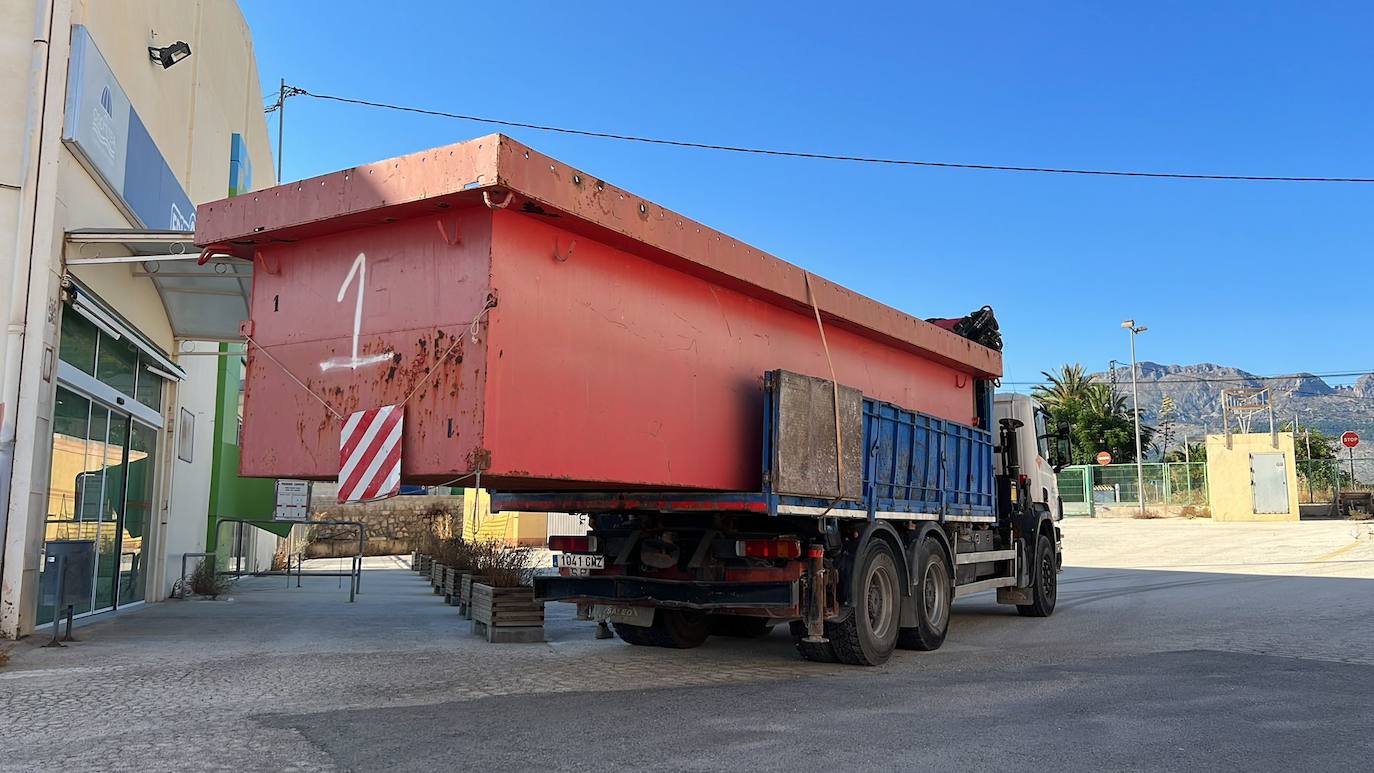 Fotos: Empiezan los preparativos para el Castell de l&#039;Olla en Altea