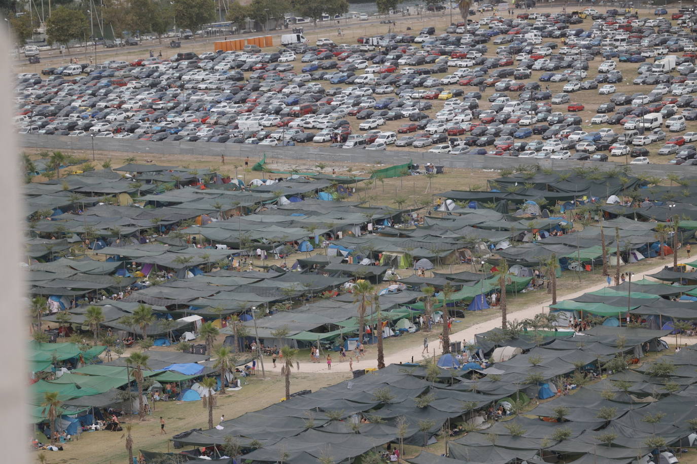 Fotos: Así ha quedado el recinto del festival Medusa tras la tormenta de arena