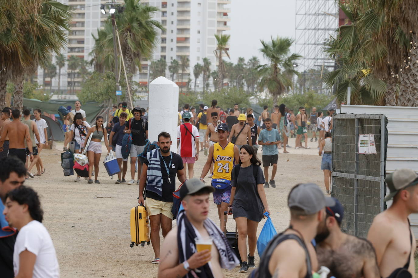 Fotos: Así ha quedado el recinto del festival Medusa tras la tormenta de arena