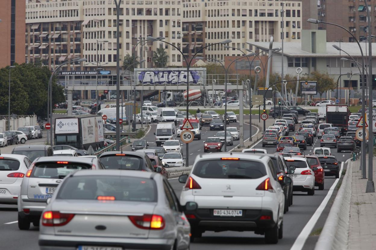 Acceso a Valencia por la pista de Silla. jesús signes
