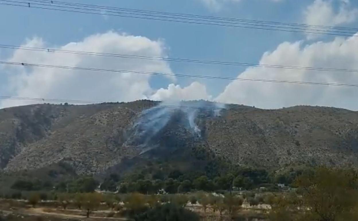 Inicio del incendio en Petrer. 