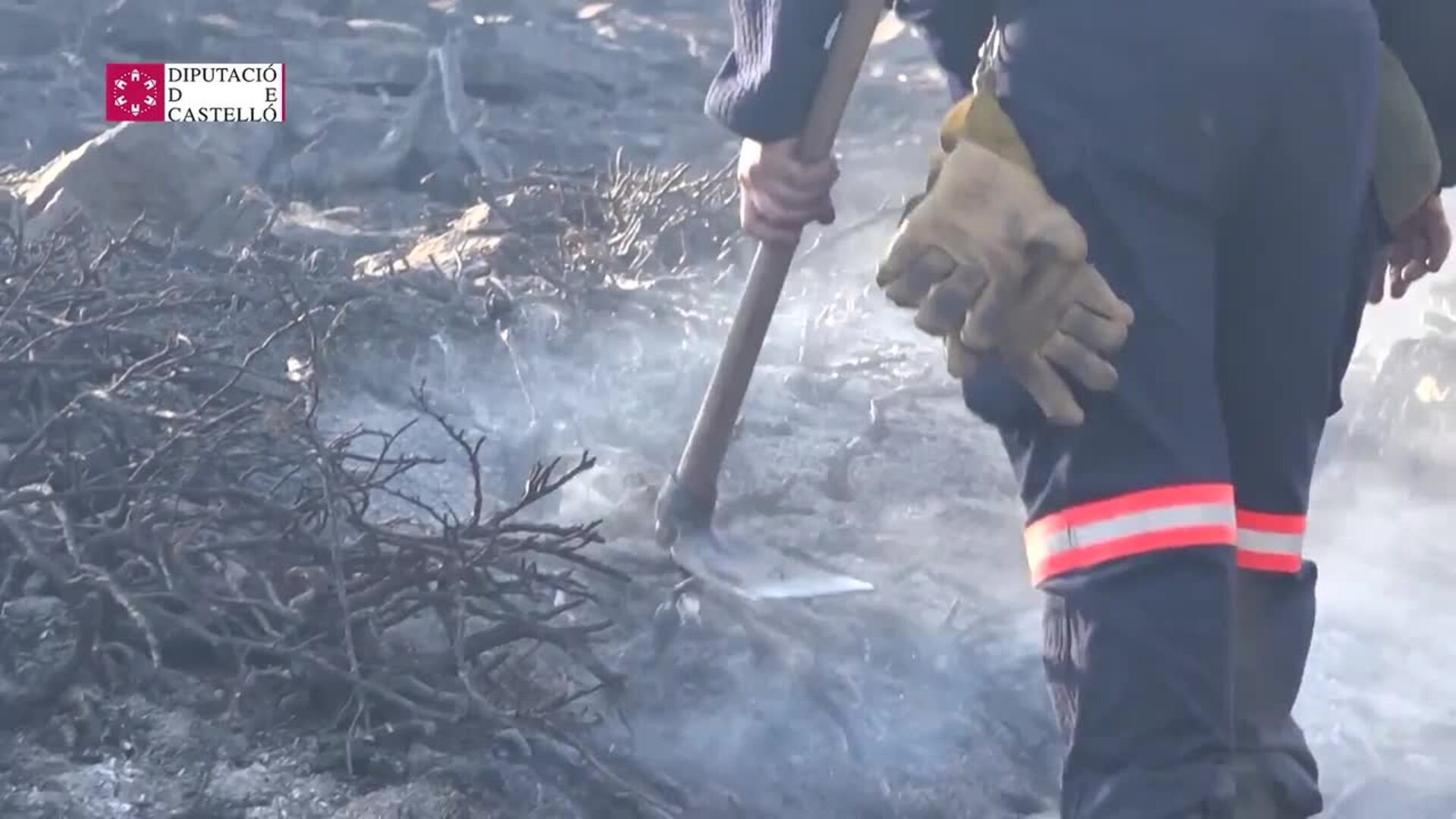 El perímetro del incendio de la Vall d'Ebo (Alicante) sigue estabilizado