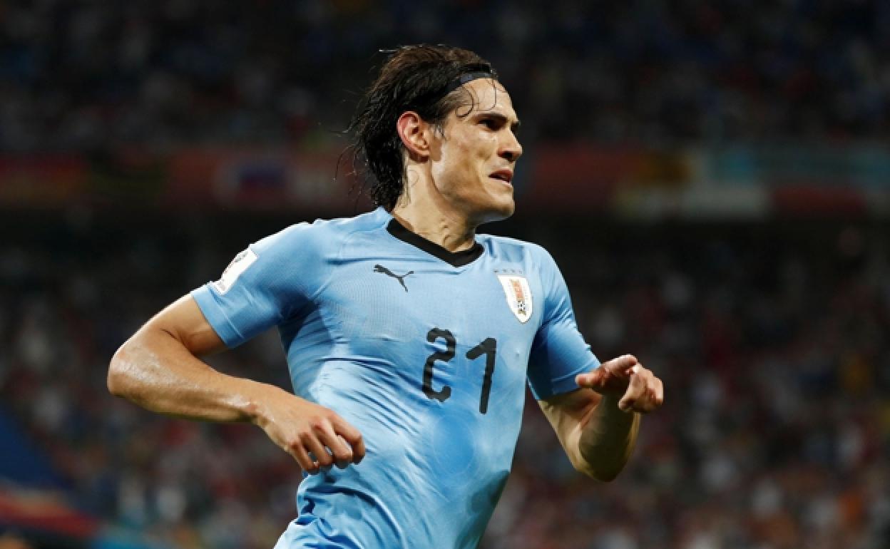 Cavani, durante un partido con Uruguay, en una imagen de archivo.