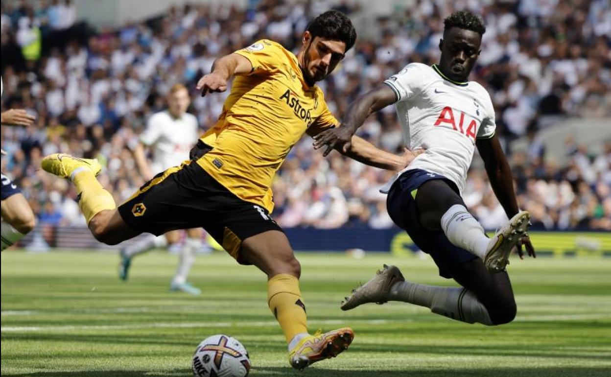 Premier League | Guedes debuta como titular con derrota en el Wolverhampton
