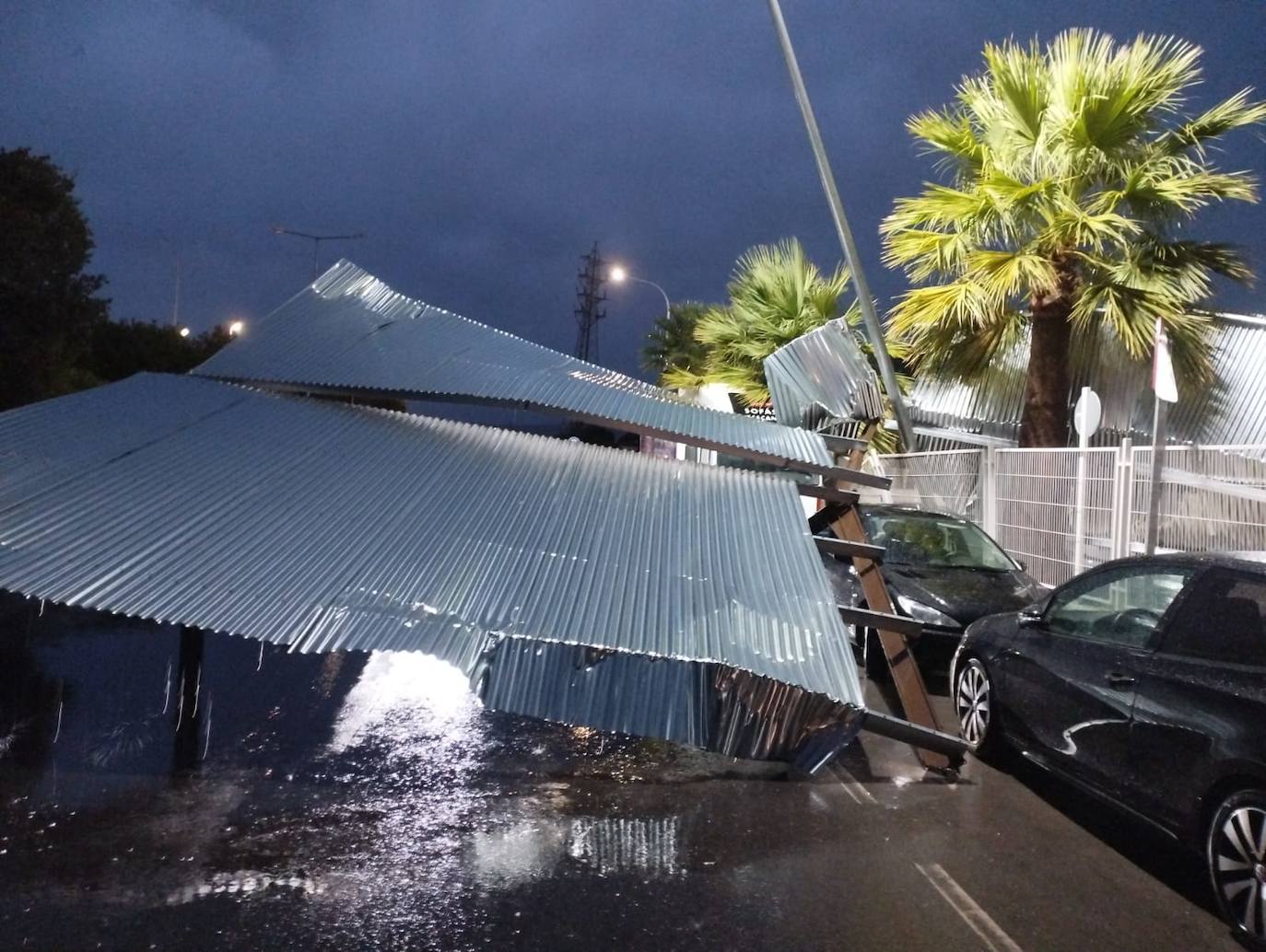 Fotos: Efectos del temporal de lluvia y viento a su paso por Xàtiva