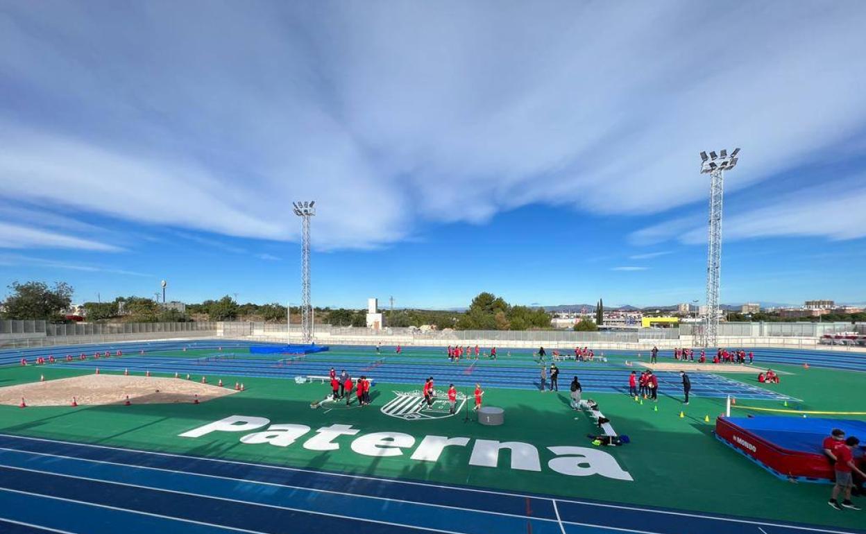 La pista de atletismo municipal de Paterna. 