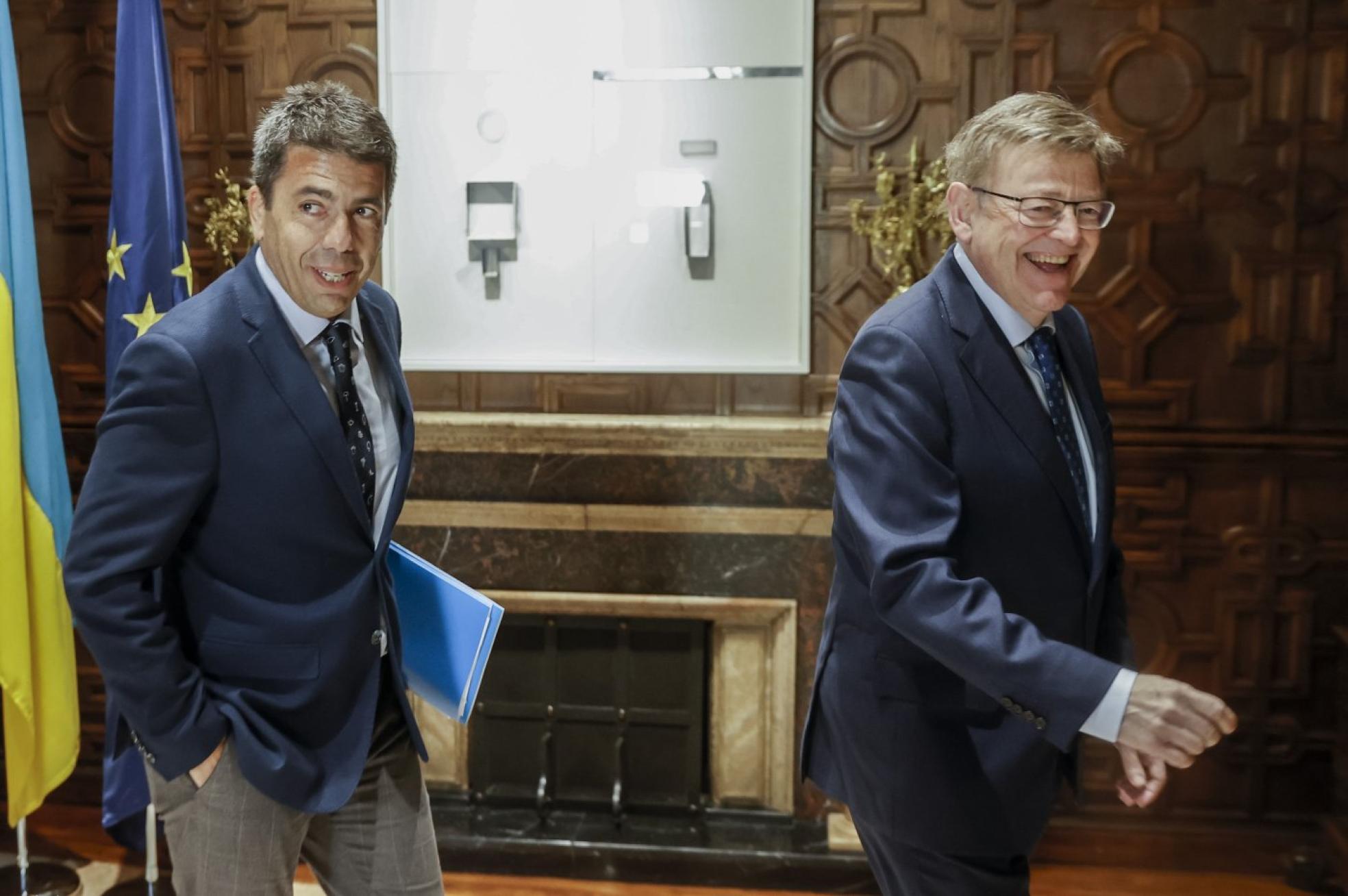 Carlos Mazón y Ximo Puig, en el Palau de la Generalitat. efe/k.f.