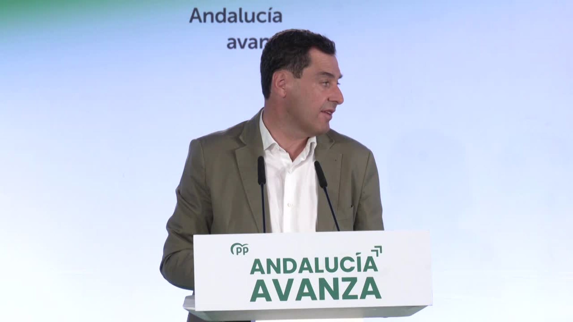Loles López deja la Secretaría General del PP-A y será sustituida por Antonio Repullo
