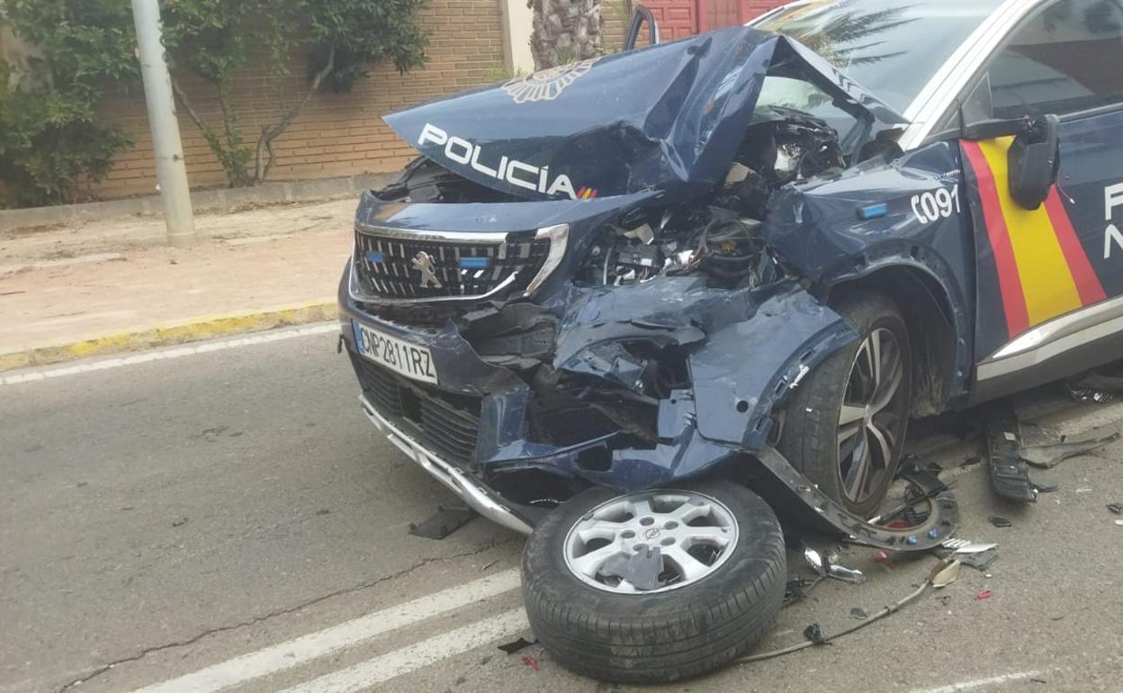 Estado en el que quedó uno de los vehículos durante la persecución. 