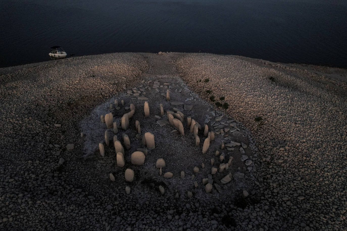 Fotos: La sequía saca a la luz el Dolmen de Guadalperal, el enigmático &#039;Stonehenge español&#039;