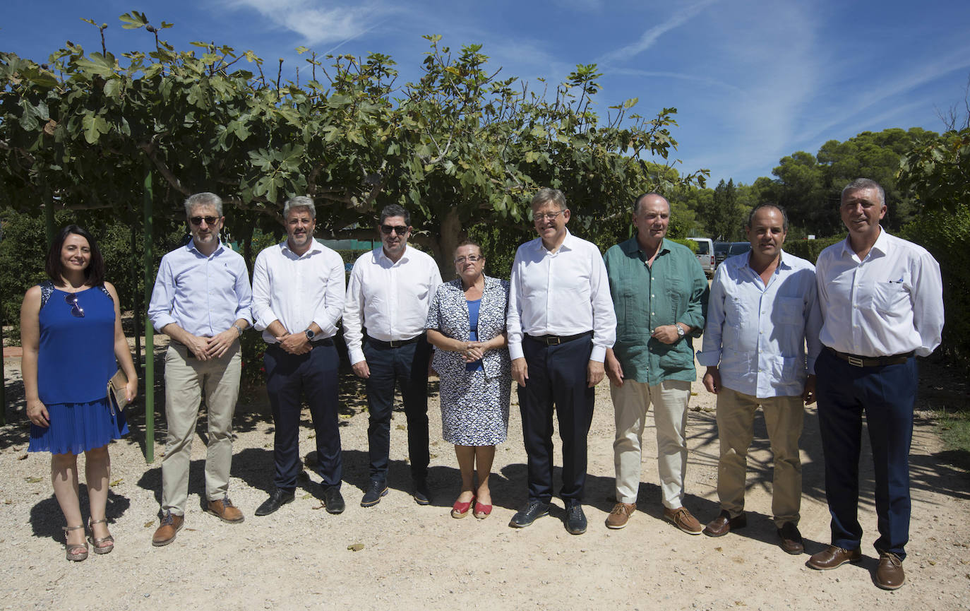 Fotos: Cita de los empresarios valencianos en la Albufera