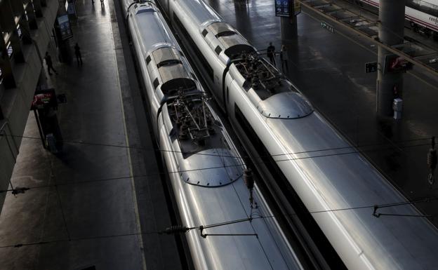 Una avería informática deja a Cataluña más de tres horas sin trenes de Cercanías