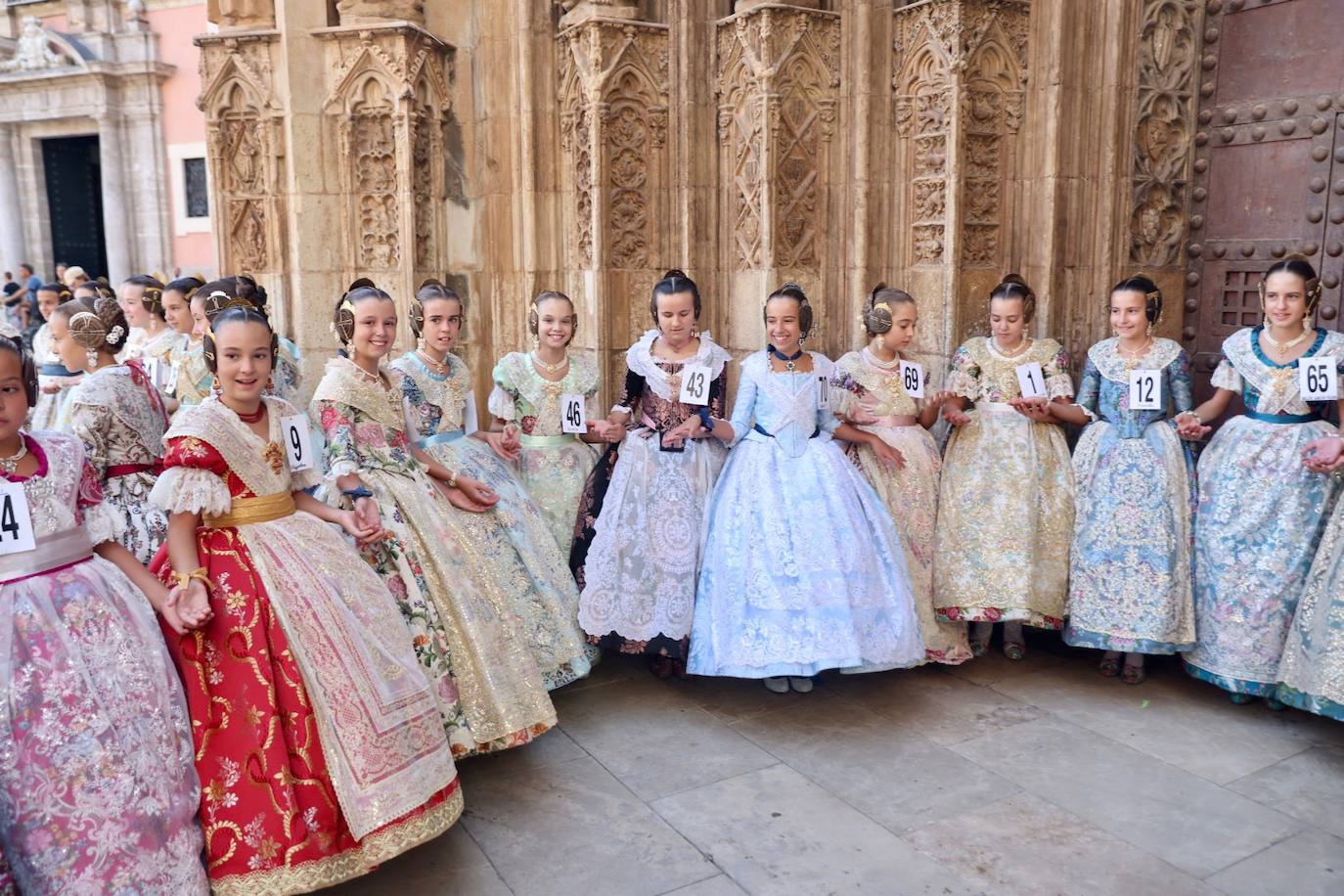 Fotos: Valencia ya busca a sus próximas falleras mayores infantiles en 2023