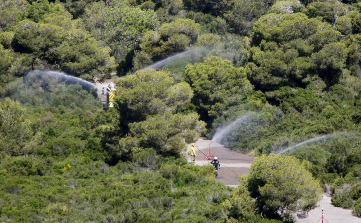 Demostración cañones de agua en la Devesa. 