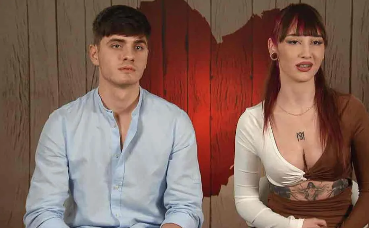 Una soltera de 'First Dates' se queda atónita con la confesión de su cita