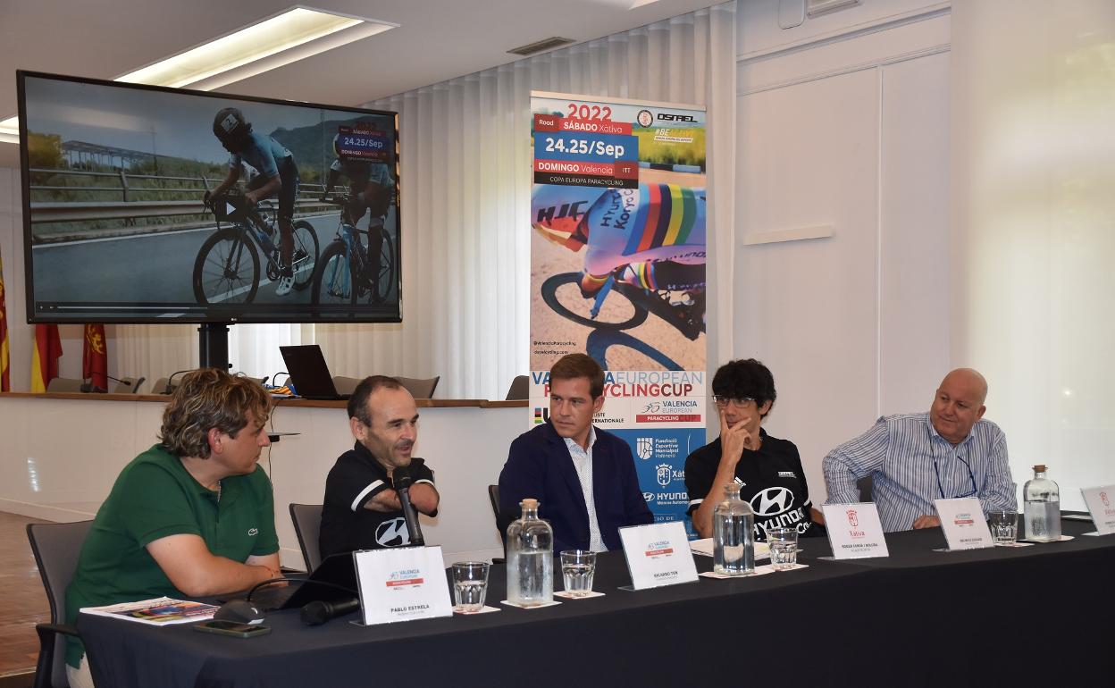 Presentación de la competición en el Ayuntamiento de Xàtiva. 