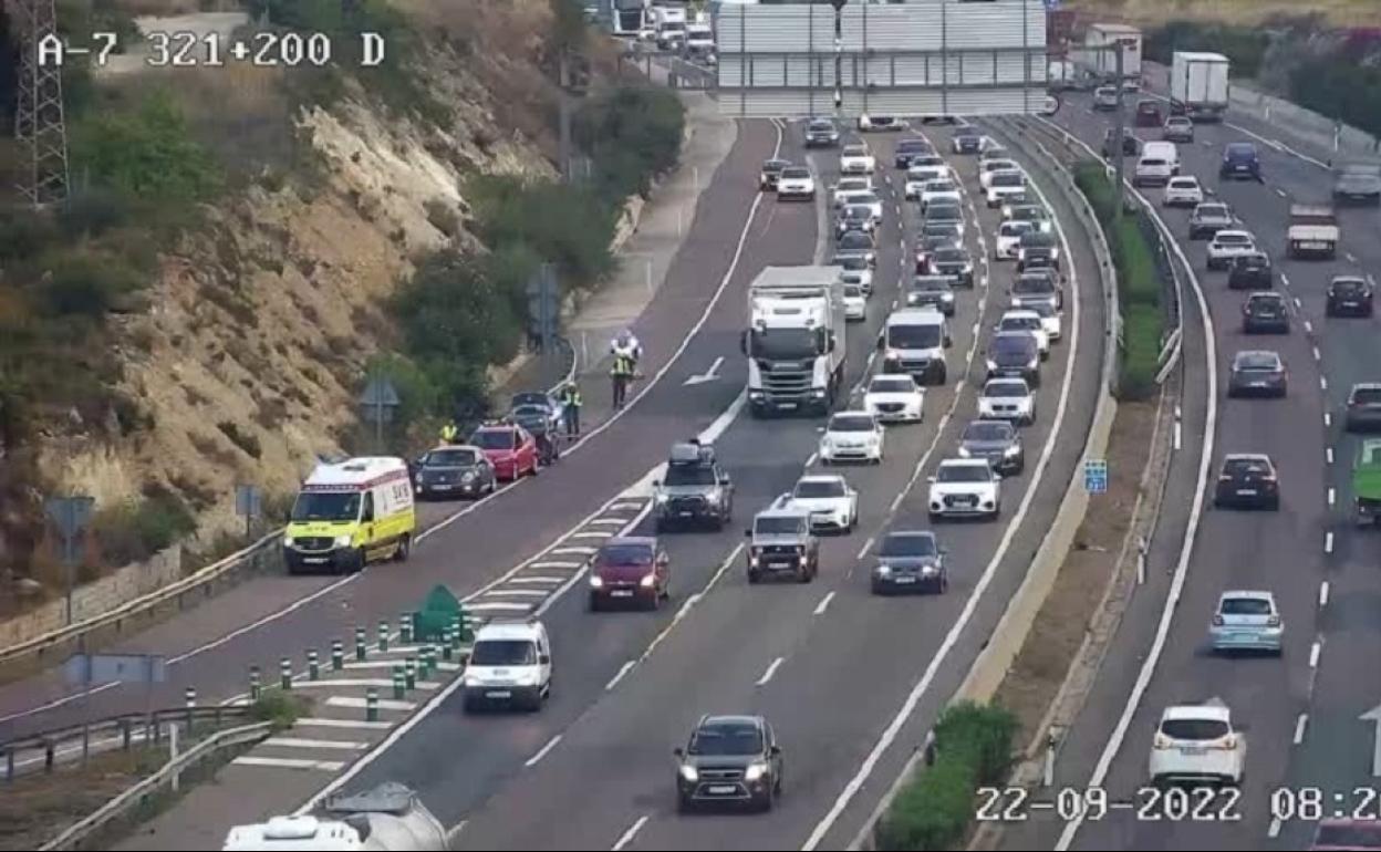 Atascos en Valencia: dónde hay tráfico | 7 kilómetros de atasco en la pista de Ademuz y otras 9 retenciones en Valencia en plena hora punta