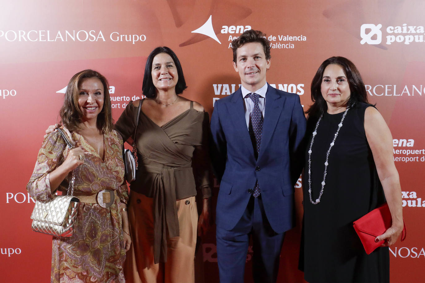 Borja Ávila, presidente de la asociación de Conerciantes del Centro Histórico; junto a Amelia Delhom (i), asociada; Carmen Palop, vicepresidenta de la entidad y Julia Martínez, gerente (d).