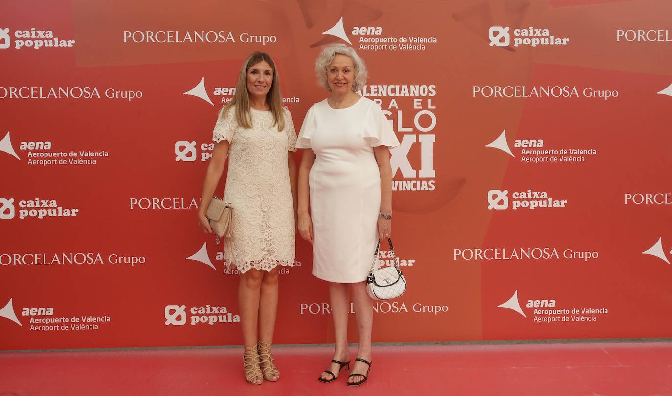 Lorena Mateu y Mercedes Aznar, presidenta de Florida Grupo Educativo. 