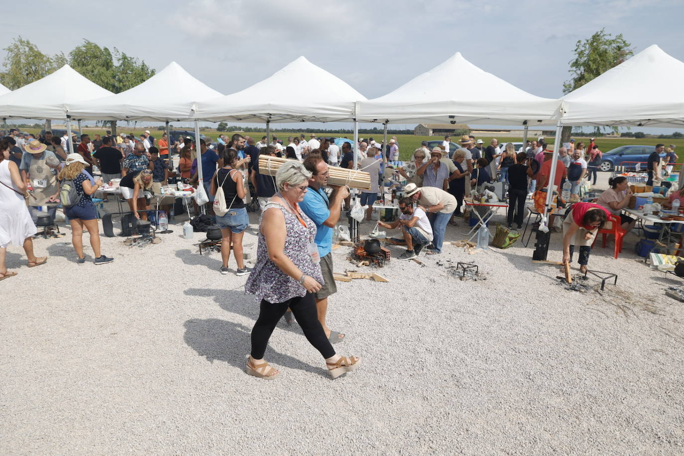 El concurso de allipebre de Catarroja cumple cincuenta años y bate récord con 150 familias o amigos participantes