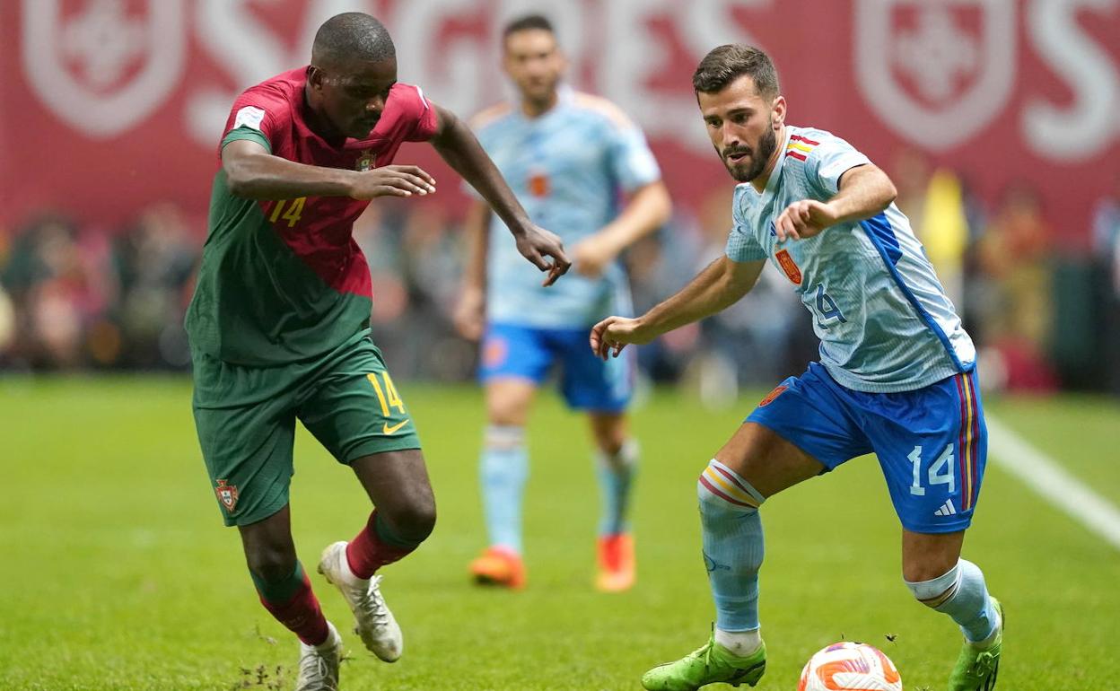 José Luis Gayà, durante el partido contra Portugal de la Liga de las Naciones. 