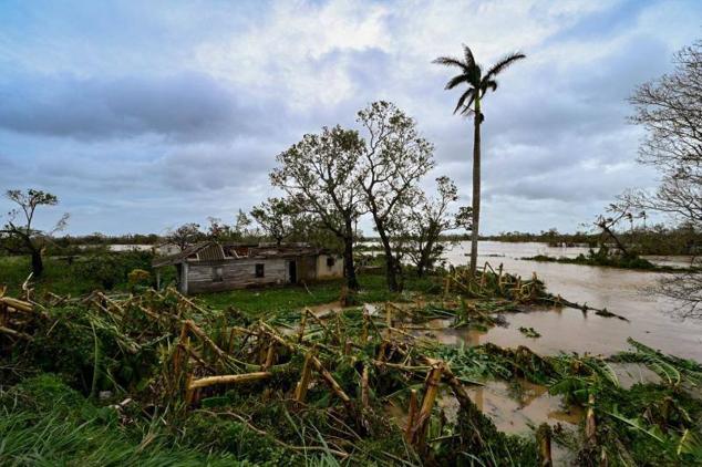 Una casa arrasada por el viento en San Juan y Martínez, en la provincia de Pinar del Río, en el extremo occidental de Cuba, la zona más afectada del país.