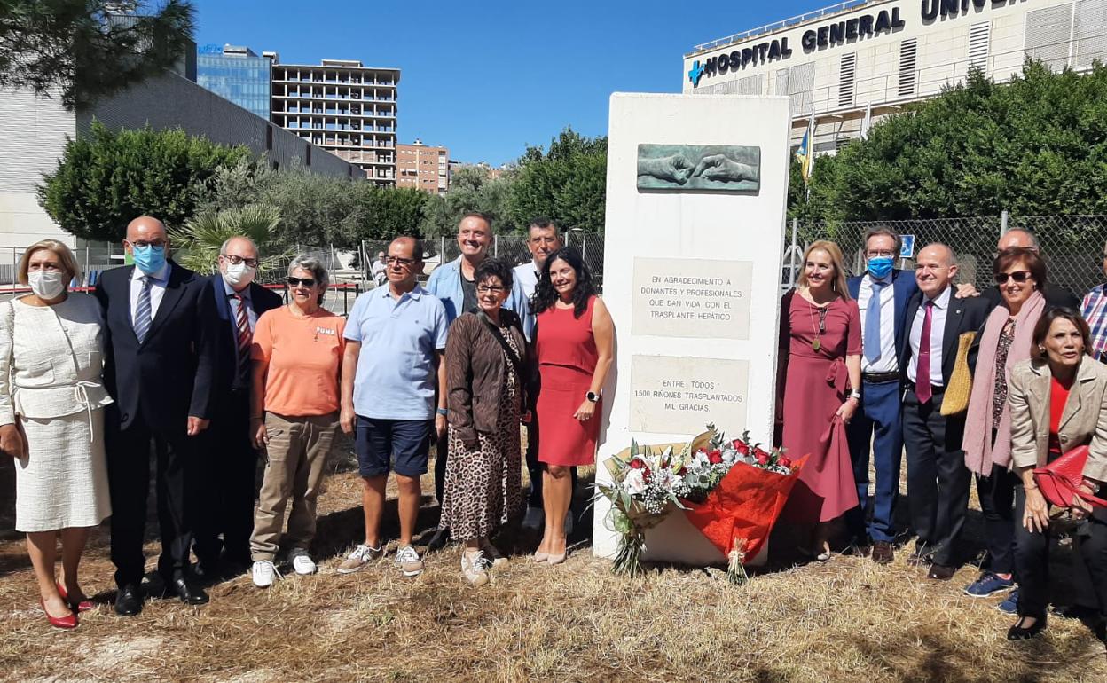 Imagen de la visita de Miguel Mínguez al Hospital General de Alicante este viernes. 