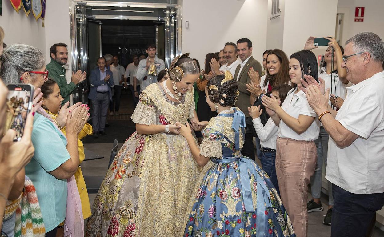 Celebración del doblete histórico en Convento Jerusalén, con Daniela Segura y Cristina Madrero en el centro. 